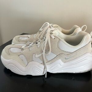 Nike Women's Sneakers in White and Cream